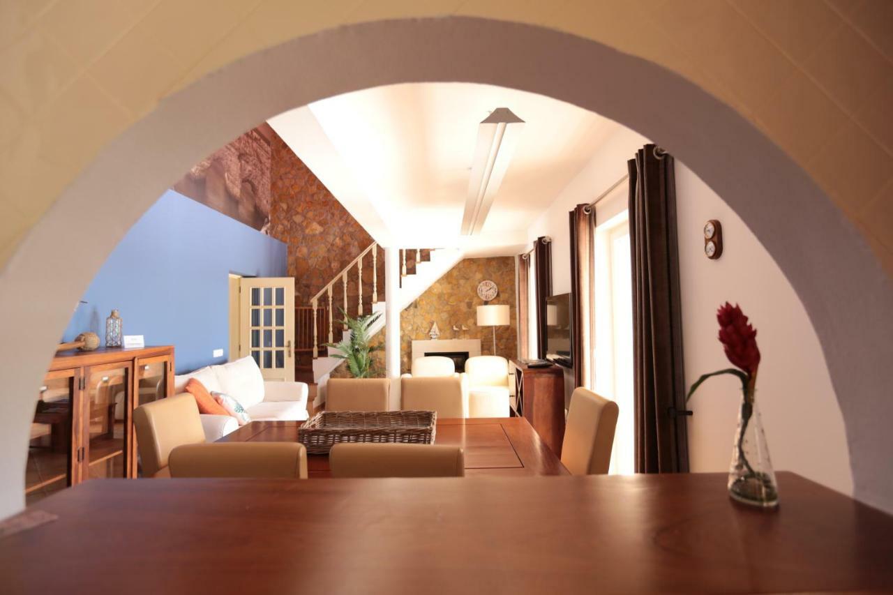 Quinta Do Pinheiro Manso - Holidays Villa - Marinha Beach Карвоейру Экстерьер фото